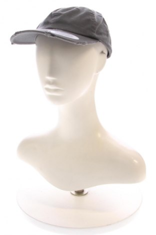 Čiapka  Yupoong, Farba Sivá, Cena  22,95 €