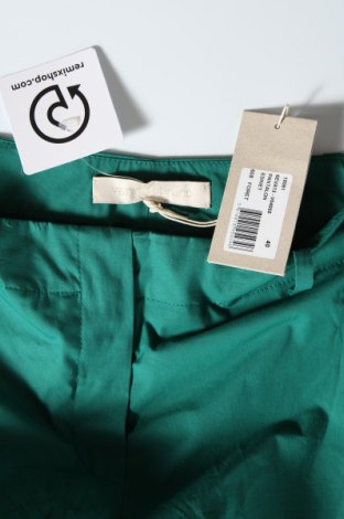 Дамски панталон Vanessa Bruno, Размер M, Цвят Зелен, 97% памук, 3% еластан, Цена 291,75 лв.
