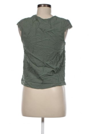 Дамска блуза Vero Moda, Размер XS, Цвят Зелен, Цена 38,00 лв.