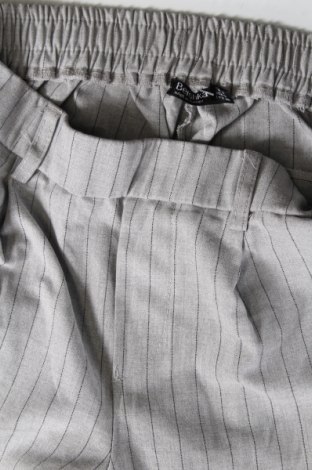 Γυναικείο παντελόνι Bershka, Μέγεθος S, Χρώμα Γκρί, Τιμή 27,84 €