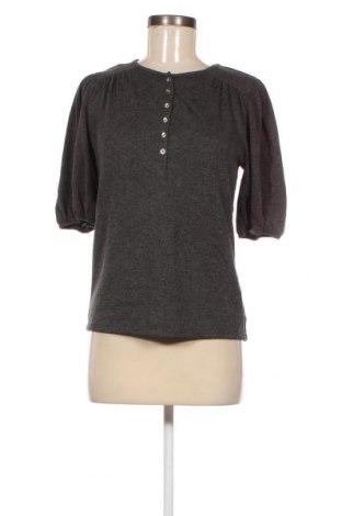 Damen Shirt, Größe S, Farbe Grau, Preis 4,79 €