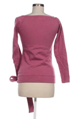 Дамска блуза, Размер S, Цвят Розов, Цена 5,32 лв.