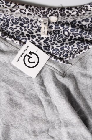 Γυναικεία μπλούζα Cable & Gauge, Μέγεθος M, Χρώμα Γκρί, Τιμή 4,23 €