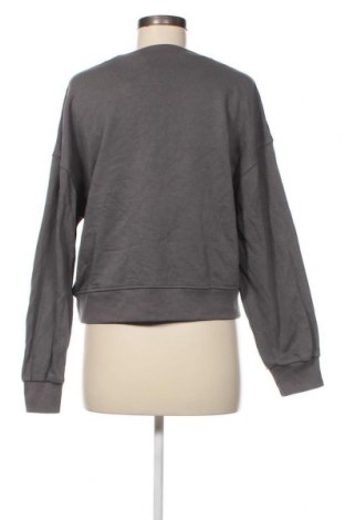 Дамска блуза H&M Divided, Размер S, Цвят Сив, Цена 5,51 лв.