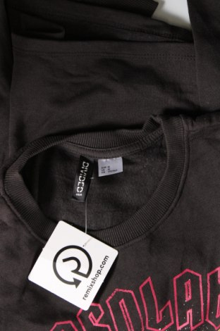 Damen Shirt H&M Divided, Größe M, Farbe Grau, Preis 2,12 €