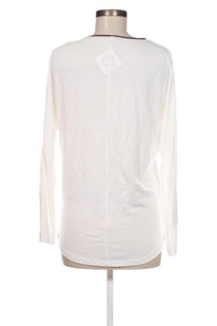 Γυναικεία μπλούζα Kapalua, Μέγεθος S, Χρώμα Λευκό, Τιμή 2,35 €