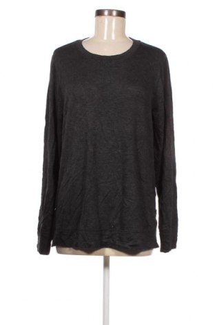 Γυναικεία μπλούζα Matty M, Μέγεθος L, Χρώμα Γκρί, Τιμή 2,82 €
