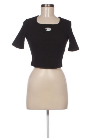 Γυναικεία μπλούζα ONLY, Μέγεθος S, Χρώμα Μαύρο, Τιμή 3,30 €