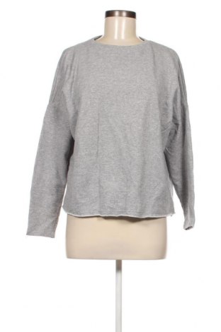 Γυναικεία μπλούζα Pull&Bear, Μέγεθος M, Χρώμα Γκρί, Τιμή 2,94 €