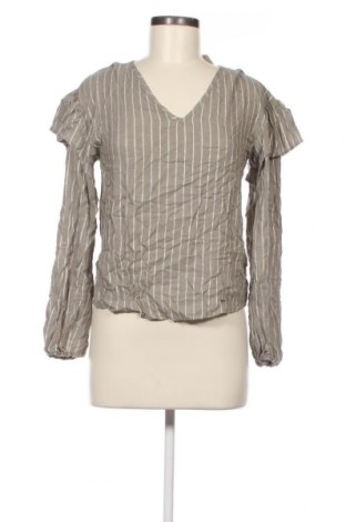 Дамска блуза Reserved, Размер XS, Цвят Сив, Цена 3,42 лв.