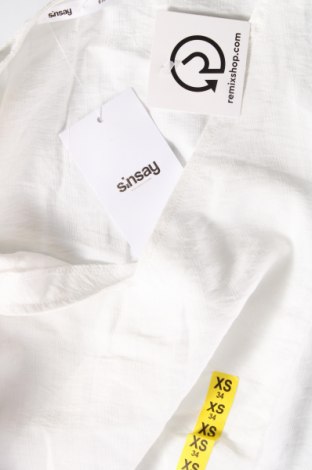 Γυναικεία μπλούζα Sinsay, Μέγεθος XS, Χρώμα Λευκό, Τιμή 4,95 €