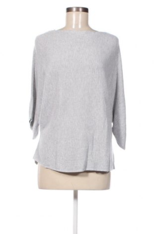 Дамска блуза Uniqlo, Размер S, Цвят Сив, Цена 5,28 лв.