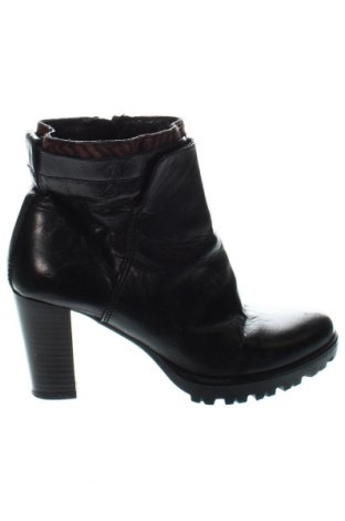 Dámské boty  MJUS, Velikost 38, Barva Černá, Cena  479,00 Kč