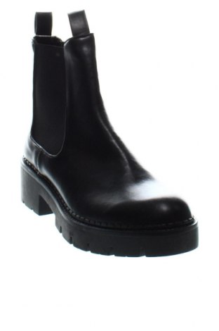 Dámské boty  Pull&Bear, Velikost 40, Barva Černá, Cena  558,00 Kč