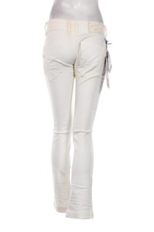 Damen Jeans, Größe M, Farbe Ecru, Preis 9,01 €