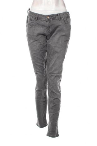 Damen Jeans Betty & Co, Größe M, Farbe Grau, Preis 2,63 €