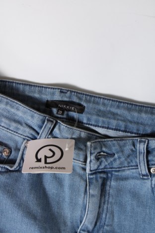 Damen Jeans Nikkie, Größe M, Farbe Blau, Preis 2,25 €