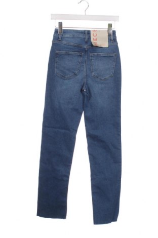 Dámske džínsy  Pieces, Veľkosť XS, Farba Modrá, Cena  8,41 €