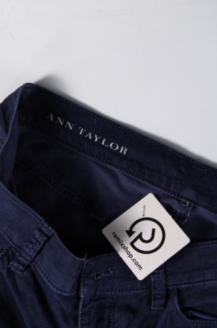 Pantaloni de velvet de femei Ann Taylor, Mărime M, Culoare Albastru, Preț 125,00 Lei