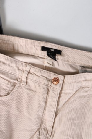 Pantaloni de velvet de femei H&M, Mărime M, Culoare Bej, Preț 95,39 Lei