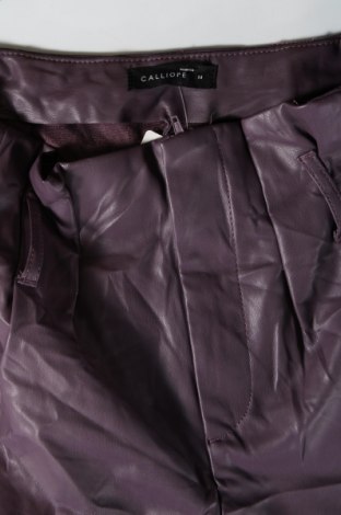 Γυναικείο κοντό δερμάτινο παντελόνι Calliope, Μέγεθος S, Χρώμα Βιολετί, Τιμή 11,75 €