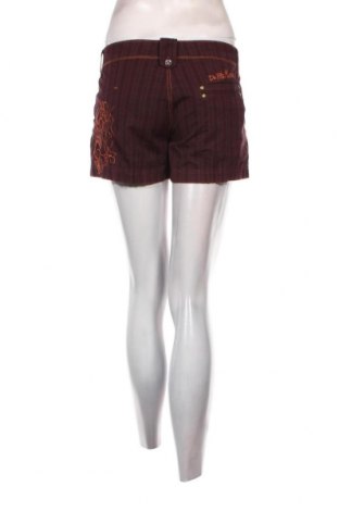 Дамски къс панталон, Размер M, Цвят Червен, Цена 25,42 лв.