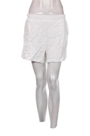 Γυναικείο κοντό παντελόνι 4th & Reckless, Μέγεθος M, Χρώμα Λευκό, Τιμή 7,42 €