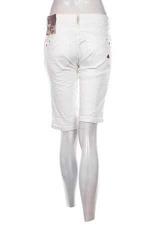 Дамски къс панталон Buena Vista, Размер XS, Цвят Бял, Цена 13,68 лв.