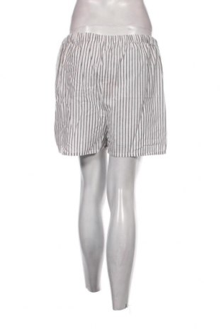 Damen Shorts Esmee London, Größe XL, Farbe Mehrfarbig, Preis 6,39 €