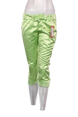 Γυναικείο κοντό παντελόνι Killah, Μέγεθος M, Χρώμα Πράσινο, Τιμή 8,41 €