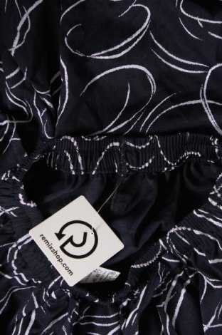Γυναικείο κοντό παντελόνι Magna, Μέγεθος M, Χρώμα Πολύχρωμο, Τιμή 5,43 €