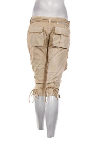 Γυναικείο κοντό παντελόνι Meltin' Pot, Μέγεθος M, Χρώμα  Μπέζ, Τιμή 15,96 €
