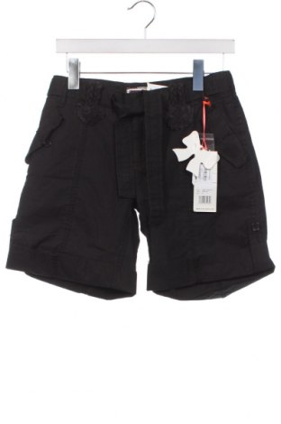 Pantaloni scurți de femei Pepe Jeans, Mărime S, Culoare Negru, Preț 335,53 Lei