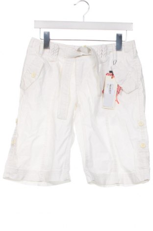 Дамски къс панталон Pepe Jeans, Размер M, Цвят Бял, Цена 22,44 лв.