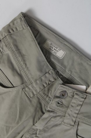 Дамски къс панталон Pepe Jeans, Размер XS, Цвят Зелен, Цена 35,70 лв.