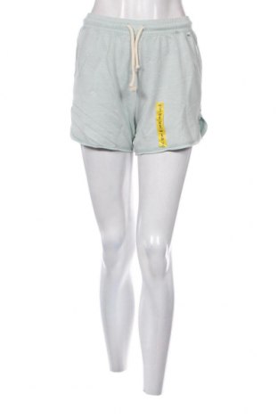 Damen Shorts Pull&Bear, Größe S, Farbe Grün, Preis 6,87 €