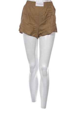 Γυναικείο κοντό παντελόνι Pull&Bear, Μέγεθος S, Χρώμα Πράσινο, Τιμή 15,98 €