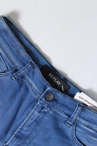 Дамски къс панталон Replay, Размер S, Цвят Син, Цена 136,00 лв.