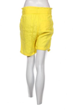 Дамски къс панталон Sandwich_, Размер S, Цвят Жълт, Цена 19,38 лв.