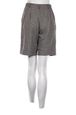 Дамски къс панталон Savannah, Размер S, Цвят Многоцветен, Цена 24,00 лв.