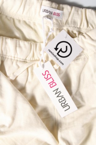 Дамски къс панталон Urban Bliss, Размер M, Цвят Екрю, Цена 12,09 лв.