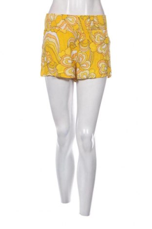 Дамски къс панталон Urban Outfitters, Размер S, Цвят Жълт, Цена 7,20 лв.