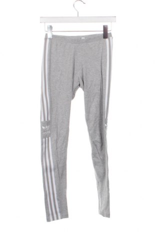 Дамски клин Adidas Originals, Размер XS, Цвят Сив, Цена 24,00 лв.