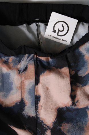 Dámské kalhoty , Velikost M, Barva Vícebarevné, Cena  180,00 Kč