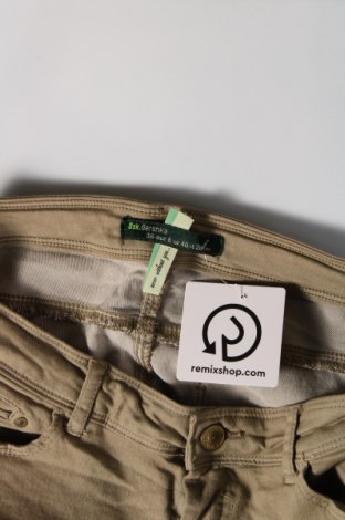 Дамски панталон Bershka, Размер S, Цвят Зелен, Цена 4,64 лв.
