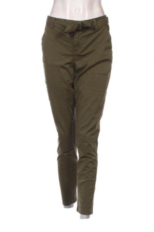 Дамски панталон Blend She, Размер M, Цвят Зелен, Цена 13,60 лв.