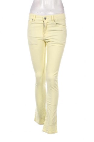 Дамски панталон Cheap Monday, Размер M, Цвят Жълт, Цена 87,00 лв.