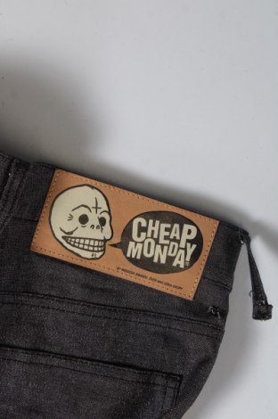 Pantaloni de femei Cheap Monday, Mărime M, Culoare Gri, Preț 65,82 Lei