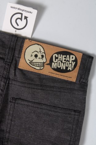 Pantaloni de femei Cheap Monday, Mărime XXS, Culoare Gri, Preț 62,96 Lei
