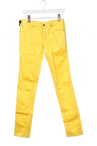 Дамски панталон Cheap Monday, Размер S, Цвят Жълт, Цена 16,53 лв.